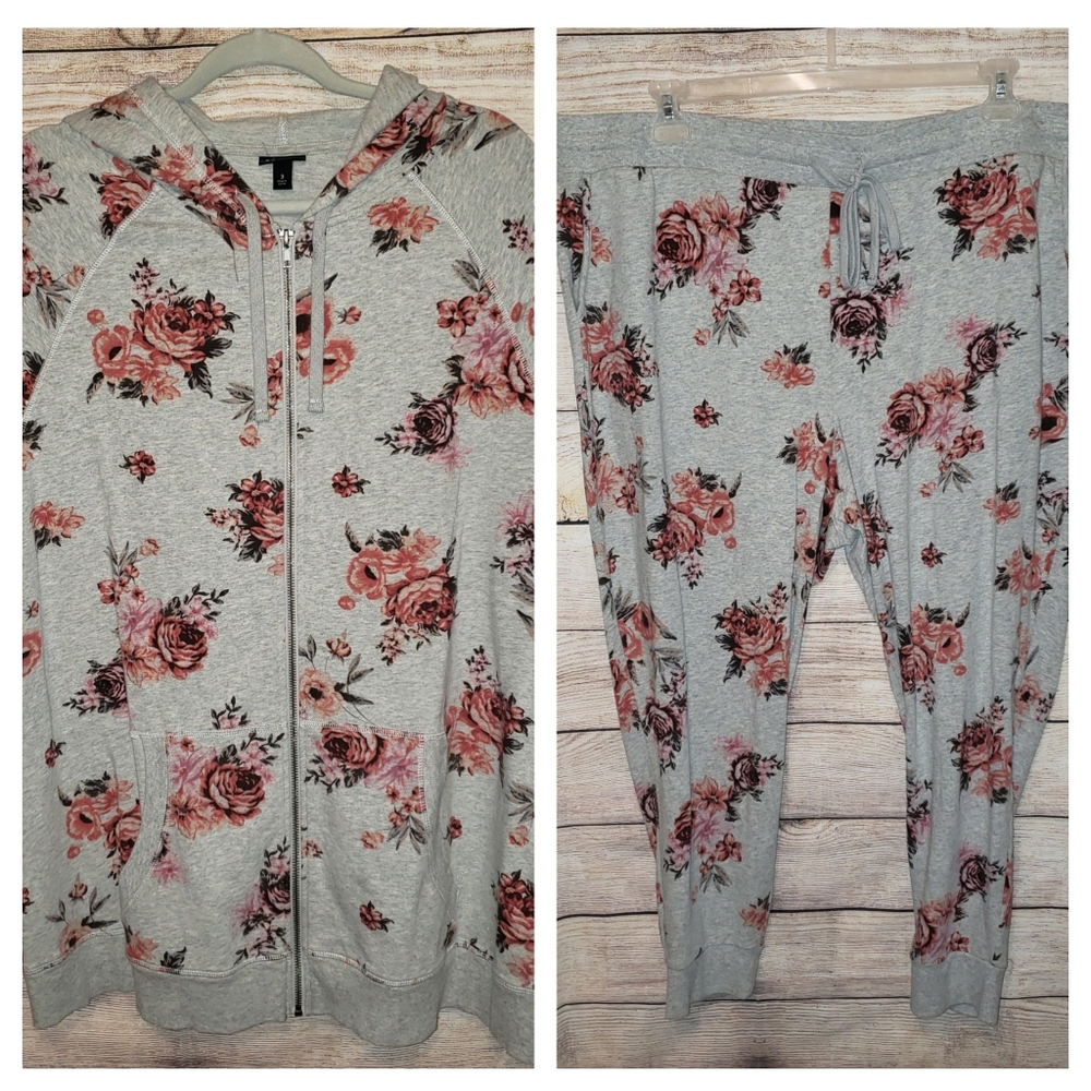 TORRID size 3 Hoodie/Jogger set
